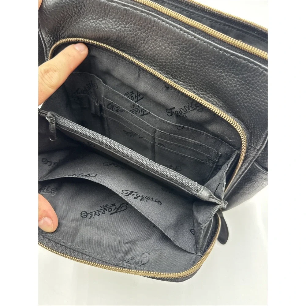 Vintage Fossil Crossbody 75082 Black New American Classic collection Y2K Key Tag